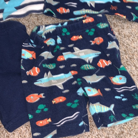 NWOT Carters Pajamas - Picture 4 of 5